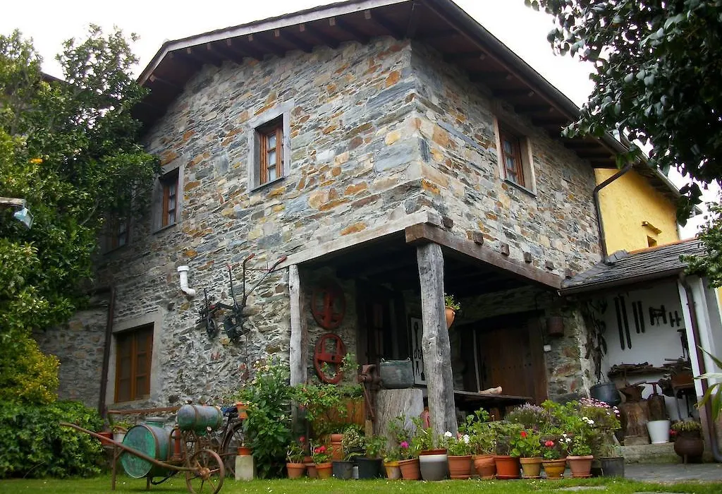 Casa de Aldea Los Glayus-1